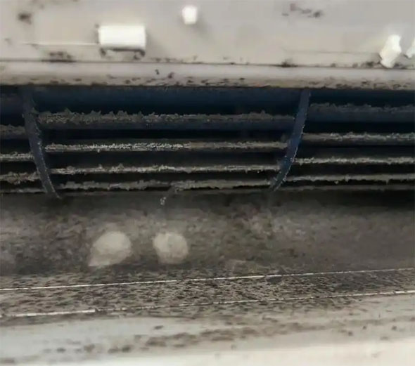 左权空调吹的风有股烧焦味是怎么回事